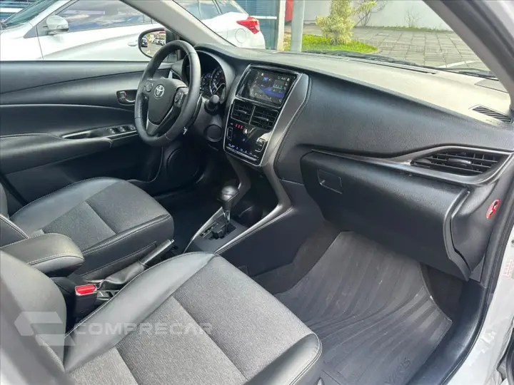 YARIS 1.5 16V FLEX SEDAN XS MULTIDRIVE