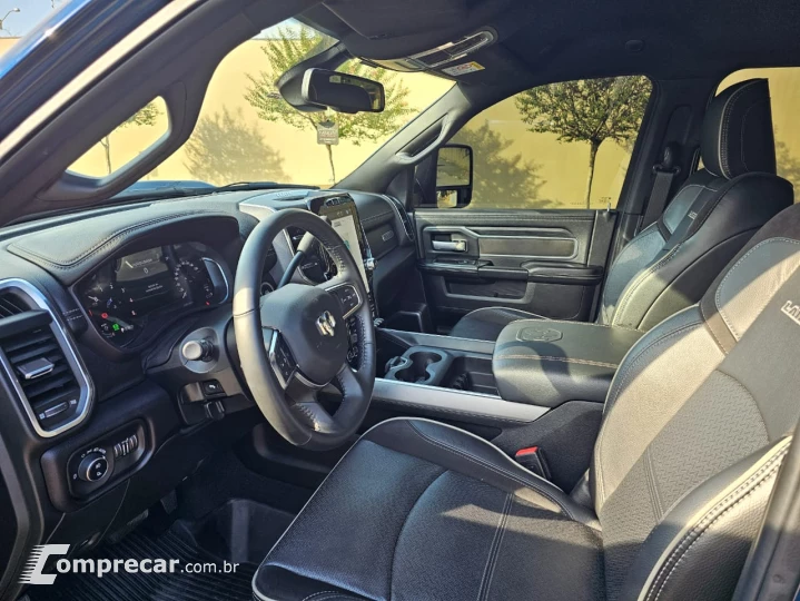 2500 6.7 I6 Turbo Laramie CD 4X4