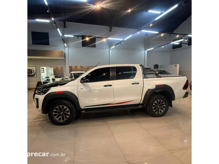 HILUX 2.8 D-4D TURBO DIESEL CD GR-S 4X4 AUTOMÁTICO