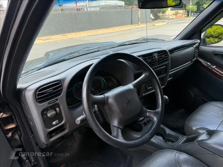 S10 2.4 MPFI Executive 4X2 CD 8V