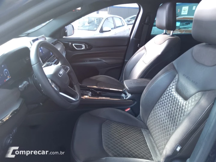 COMMANDER 1.3 T270 TURBO FLEX OVERLAND AT6