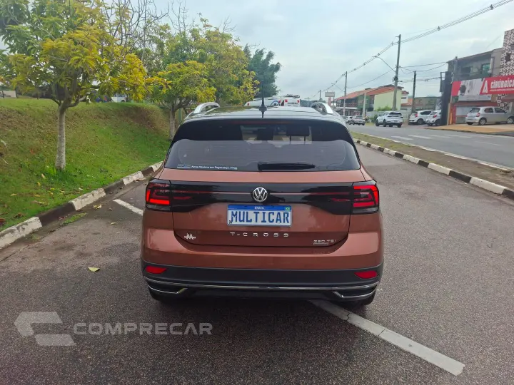 T-Cross 1.4 250 Tsi Total Flex Highline Automático