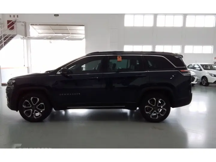 COMMANDER 1.3 T270 TURBO FLEX LIMITED AT6