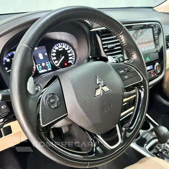 OUTLANDER 2.2 165cv Diesel Aut.