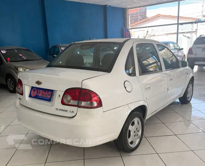 CLASSIC 1.0 MPFI Sedan 8V