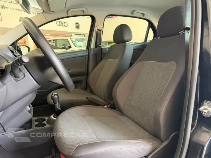 VOLKSWAGEN Gol (novo) 1.0 Mi Total Flex 8V 4p
