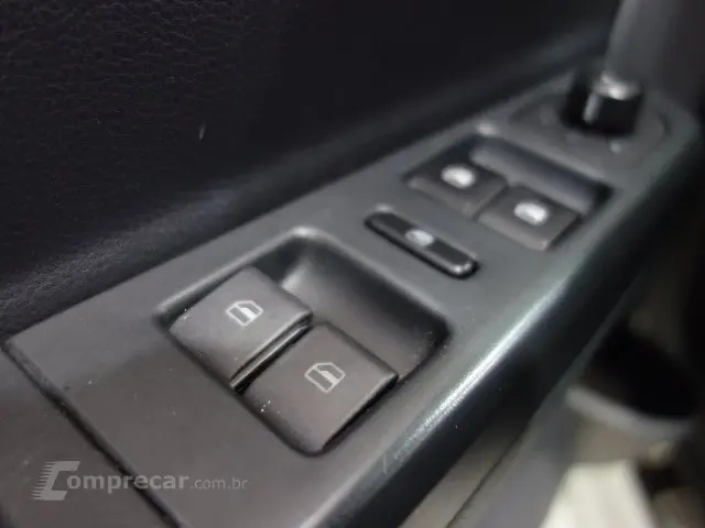 FOX - 1.6 MI ROCK IN RIO 8V 4P MANUAL