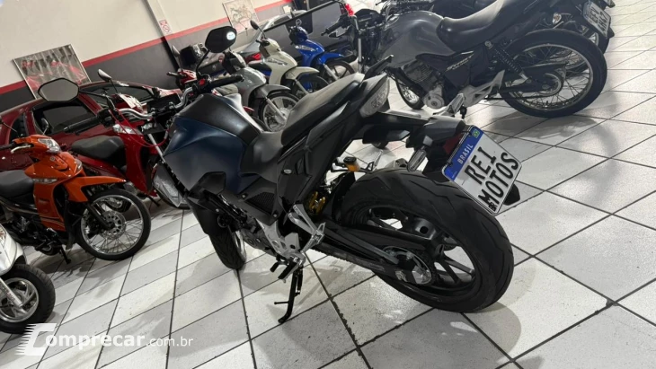 CB 300F TWISTER