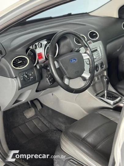 Focus Sedan 2.0 16V/2.0 16V Flex 4p Aut.