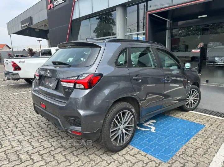 OUTLANDER 2.0 Mivec Sport GLS