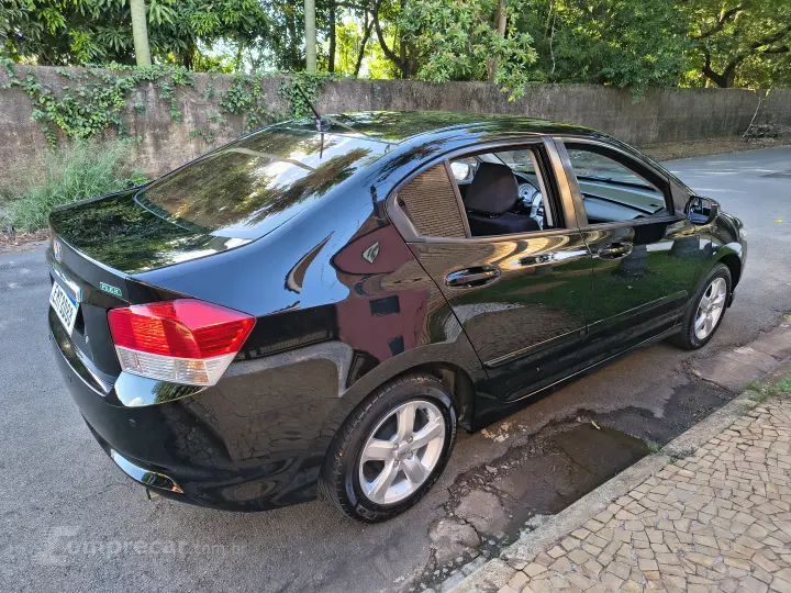 CITY 1.5 LX Sedan 16V