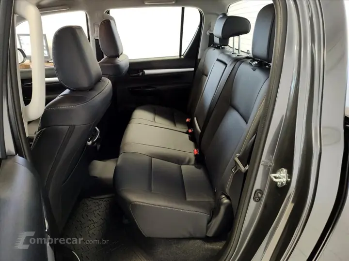 HILUX 2.8 D-4D TURBO DIESEL CD SRX 4X4 AUTOMÁTICO