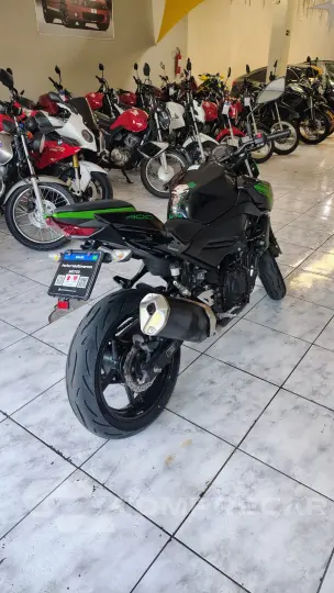 Z400