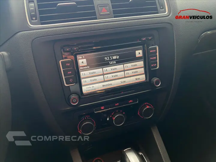 JETTA 2.0 COMFORTLINE FLEX 4P TIPTRONIC
