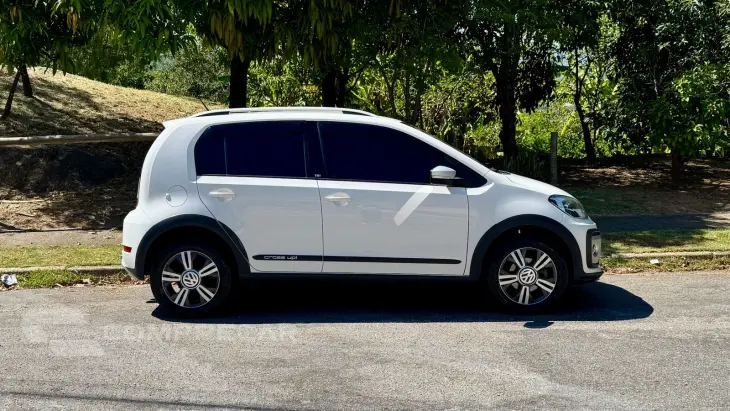 CROSS UP 1.0 TSI 12V