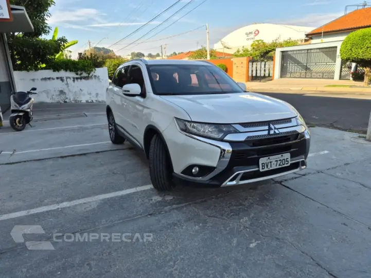 OUTLANDER 2.0 Mivec Sport HPE