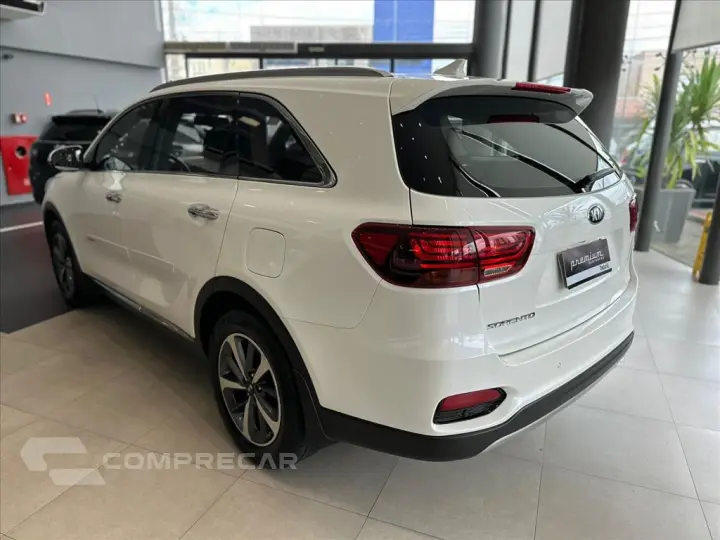 SORENTO 2.4 16V GASOLINA EX 7L AUTOMÁTICO