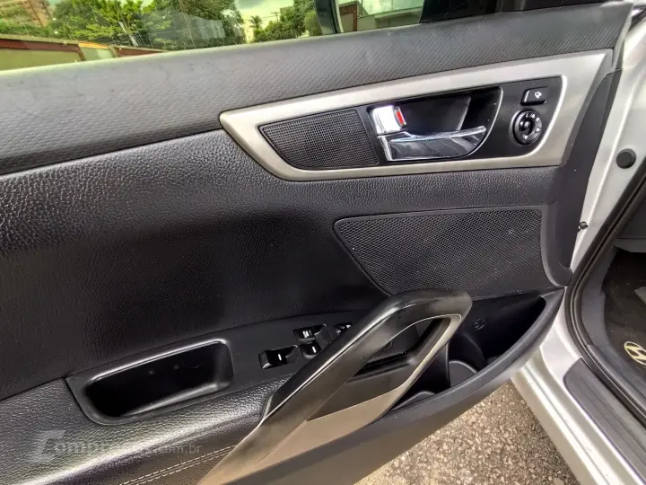 VELOSTER 1.6 16V GASOLINA 3P AUTOMÁTICO