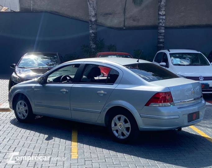 VECTRA 2.0 MPFI Expression 8V
