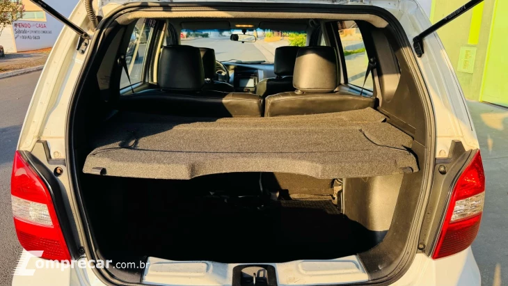 LIVINA 1.8 SL X-gear 16V