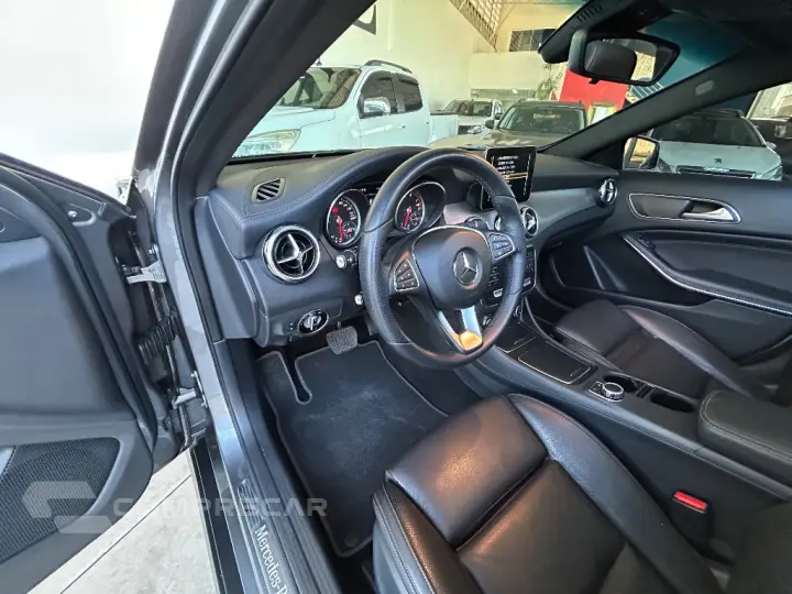 GLA 200 Enduro 1.6 TB 16V Flex Aut.
