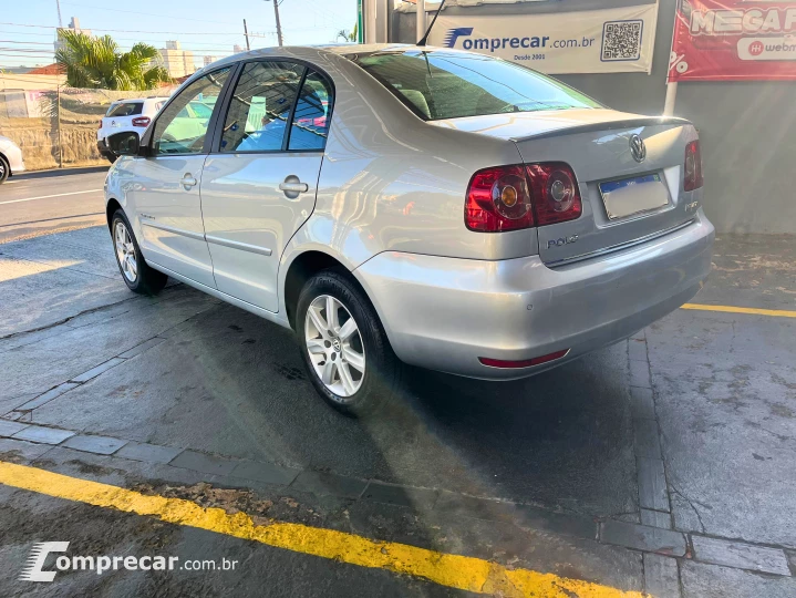 POLO SEDAN 1.6 MI Comfortline 8V
