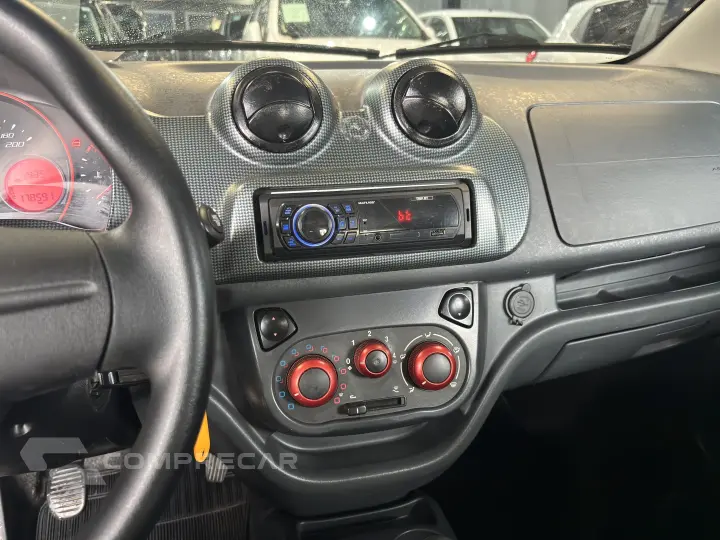 UNO 1.4 EVO SPORTING 8V FLEX 4P MANUAL