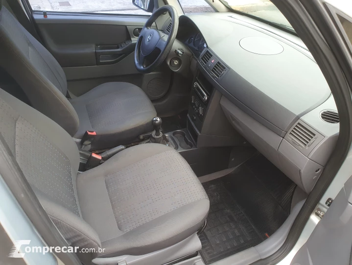MERIVA 1.8 MPFI JOY 8V