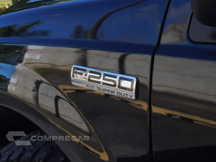 F-250 3.9 XLT 4X2 CS DIESEL 2P MANUAL