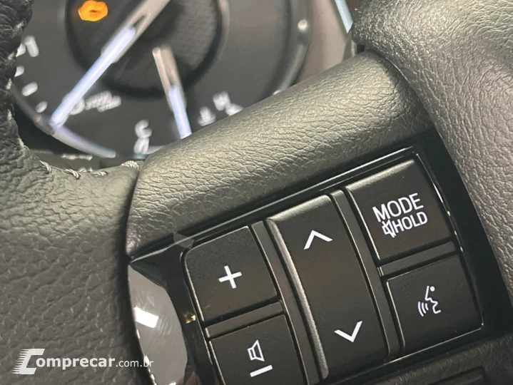 HILUX 2.8 D-4D TURBO CD SRX PLUS 4X4 AUTOMÁTICO