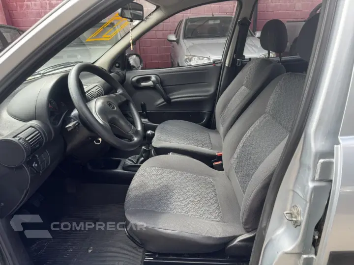 Classic Sedan 1.0 4P FLEX LIFE