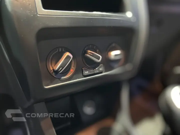 FOX 1.6 MI 8V FLEX 4P MANUAL