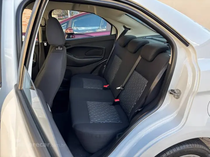 ka sedan Se Plus automático