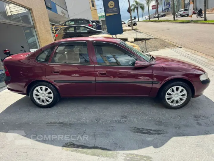 Vectra CD 2.2 16V / 2.0 16V Mec./Aut.