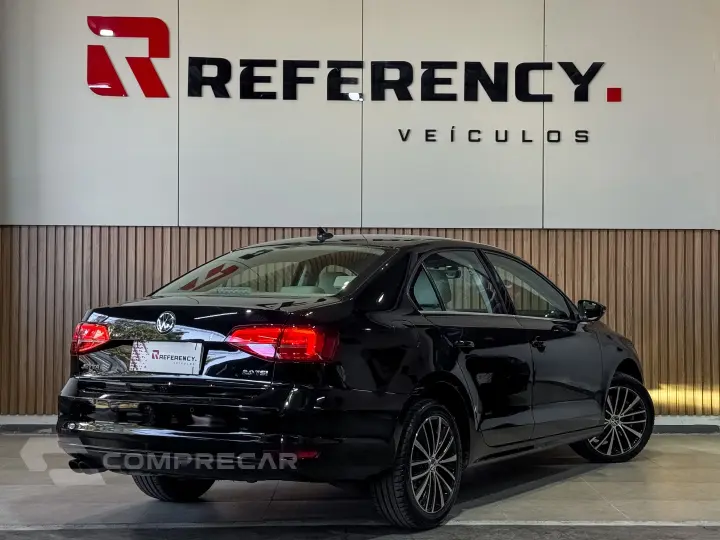 JETTA 2.0 TSI HIGHLINE 211CV GASOLINA 4P TIPTRONIC