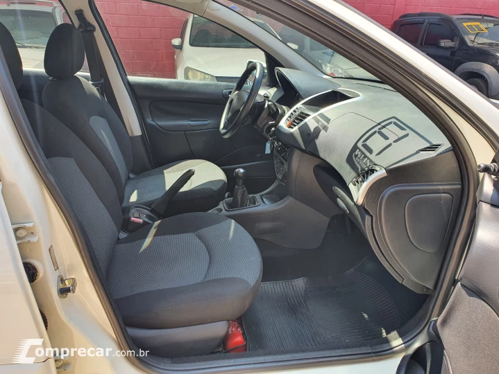 207 1.4 XR Passion 8V