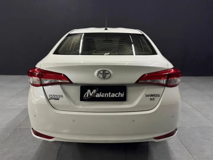 YARIS 1.5 16V FLEX SEDAN XL PLUS TECH MULTIDRIVE