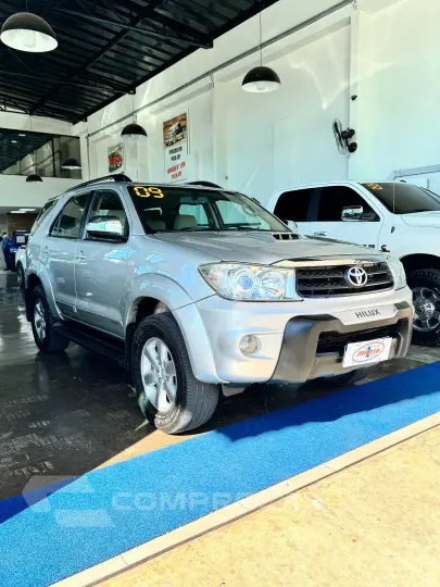 Hilux SW4 SRV D4-D 4x4 3.0 TDI Dies. Aut