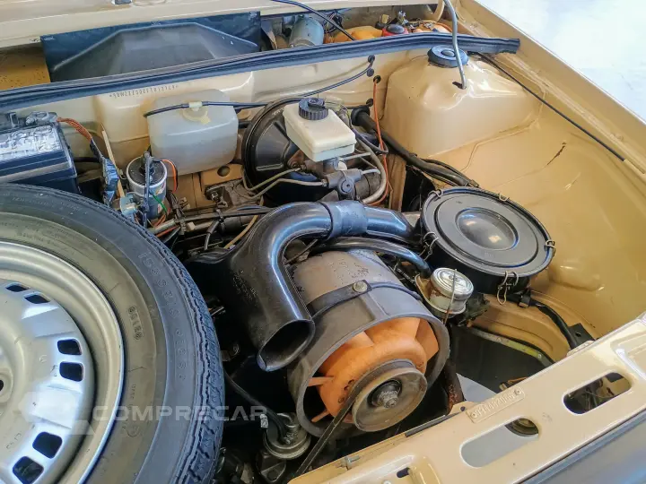 Gol BX 1.6 Álcool
