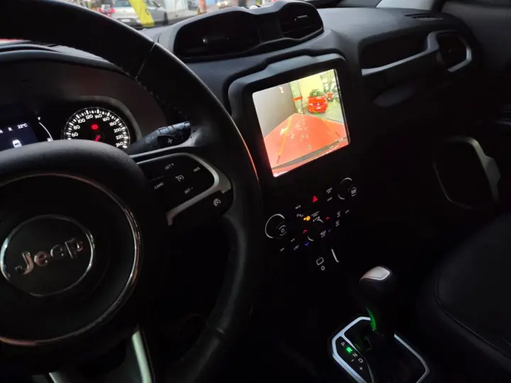 Renegade Longitude 1.8 4x2 Flex 16V Aut.