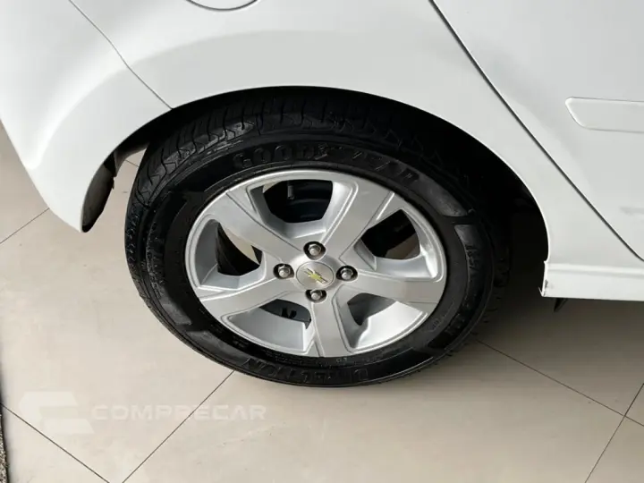 ONIX HATCH LT 1.4 8V FlexPower 5p Mec.