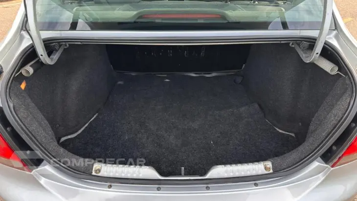 VOYAGE 1.0 12V MPI Totalflex