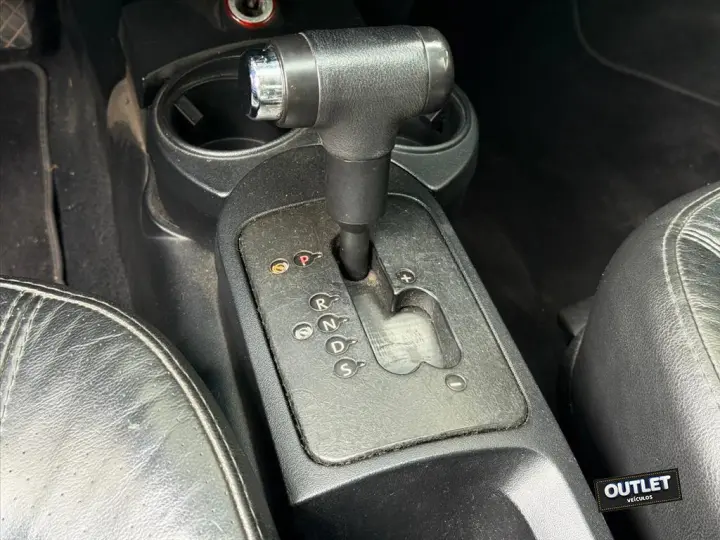 NEW BEETLE 2.0 MI 8V GASOLINA 2P TIPTRONIC