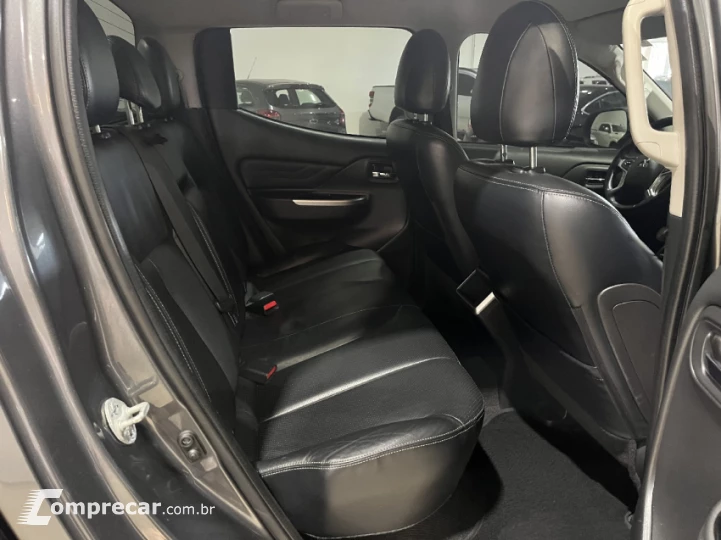 L200 TRITON 2.4 16V Turbo Sport Hpe-s CD 4X4