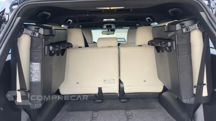 HILUX SW4 2.8 D-4d Turbo Diamond 7L 4X4