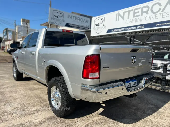 2500 6.7 I6 Turbo Laramie CD 4X4