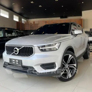 Volvo XC40 2.0 T4 Geartronic 4 portas