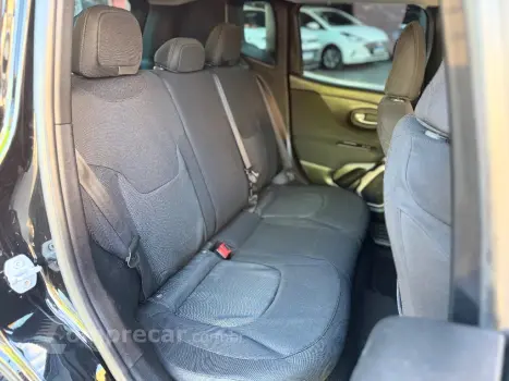 Renegade Longitude 1.8 4x2 Flex 16V Aut.