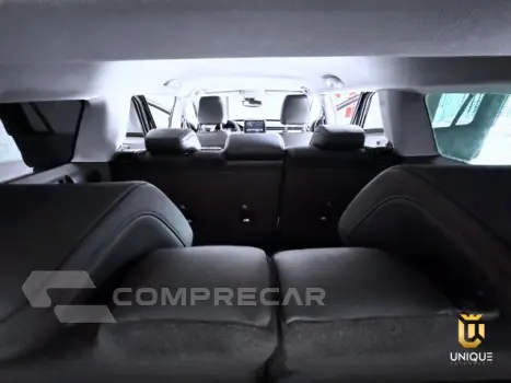 COMMANDER - 1.3 T270 TURBO LONGITUDE AT6