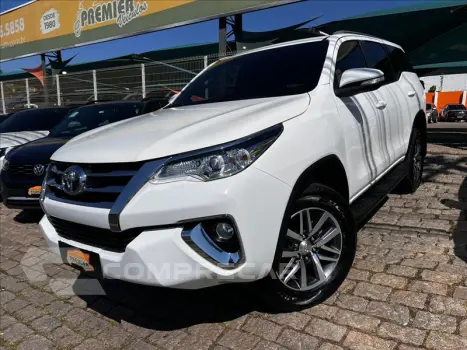 Toyota HILUX SW4 2.7 SR 4X2 16V 4 portas